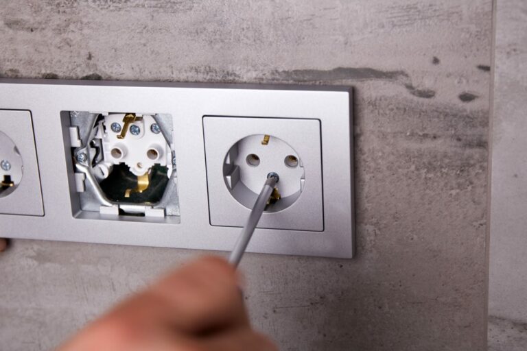 Ajouter une prise électrique : ce qu'il faut savoir
