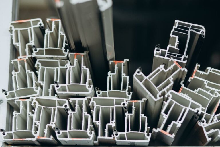 Fenêtres PVC, bois ou aluminium : quel matériau choisir ?